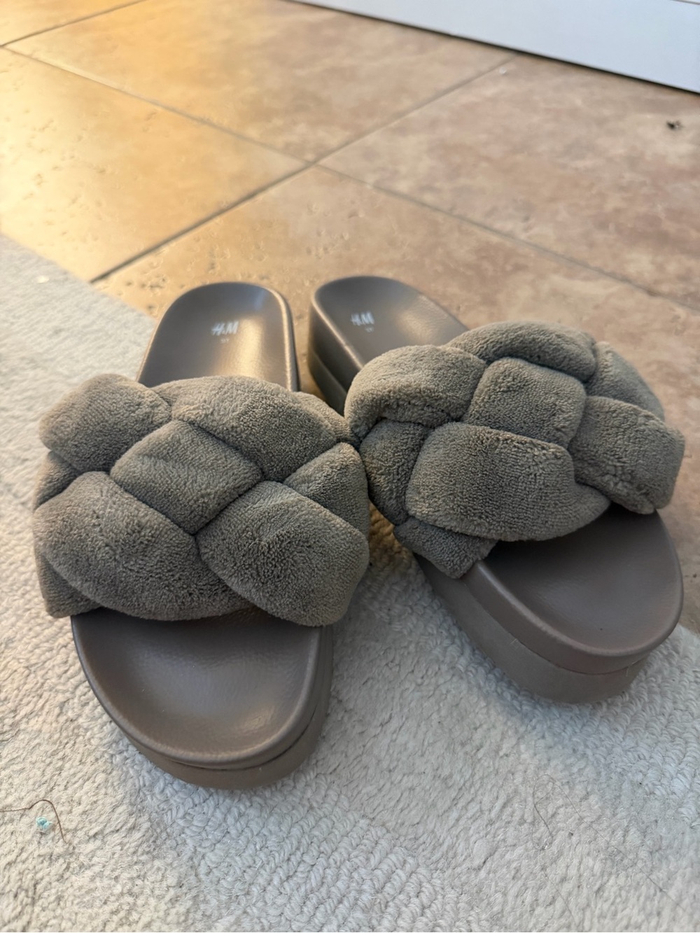 H&M Women's Braided Plush Slide Sandals in Grey